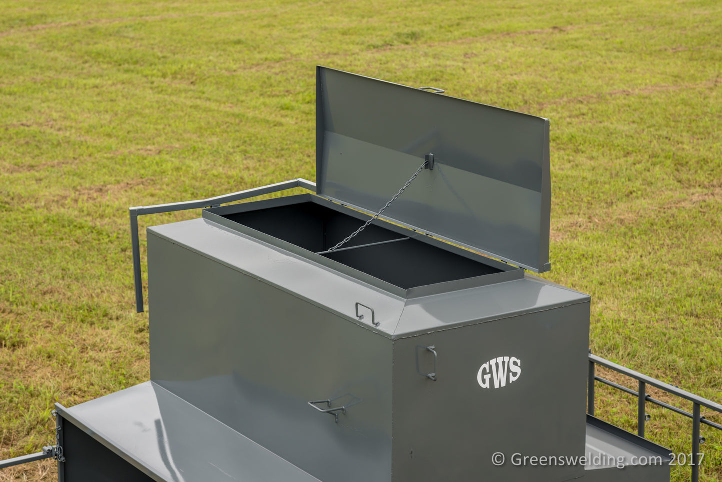 GWS 150-Bushel Portable Creep Feeder