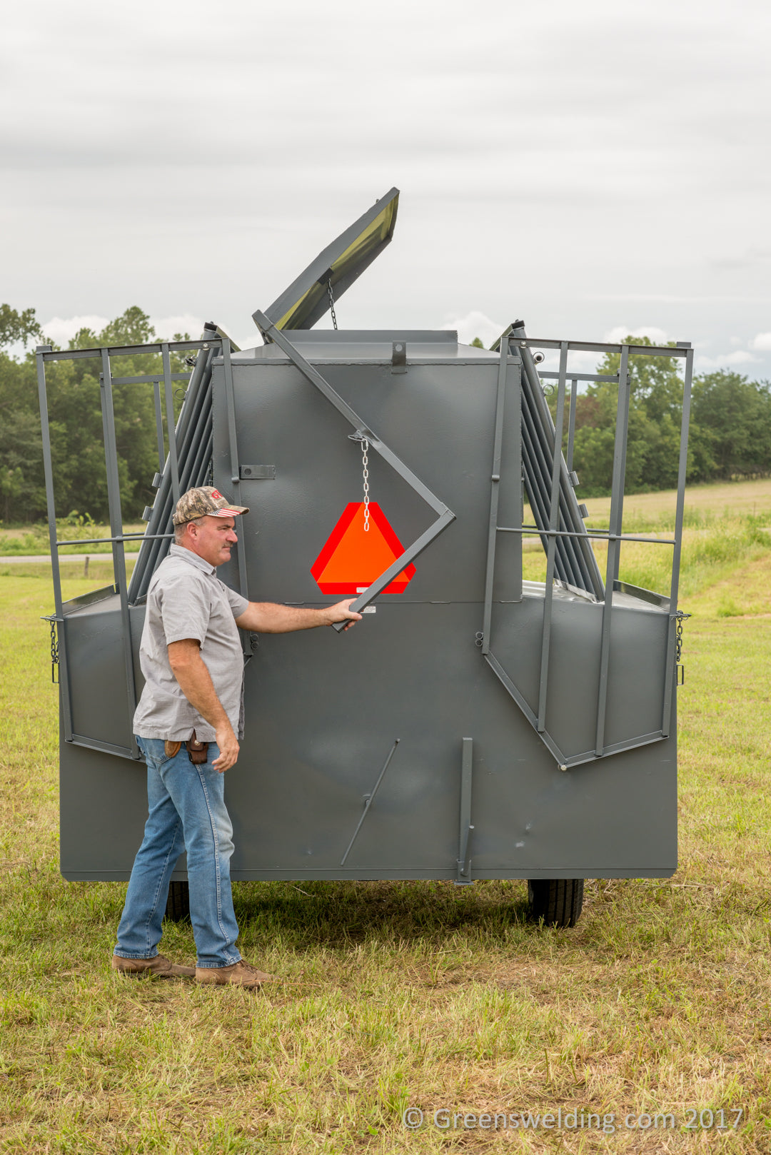 GWS 150-Bushel Portable Creep Feeder